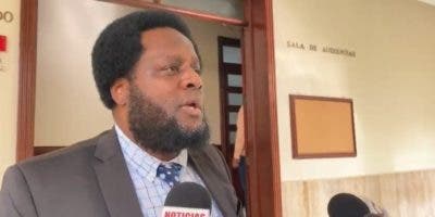 Haitiano denuncia fiscales le roban 10 mil dólares