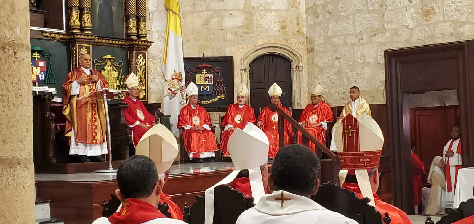 Conferencia del Episcopado realiza homilía por muerte de Benedicto XVI