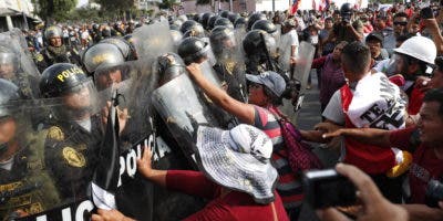 Miles de manifestantes de todo Perú exigen en Lima la renuncia de Boluarte