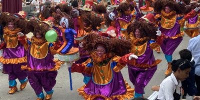 Carnaval de Punta Cana llena de colorido la zona turística