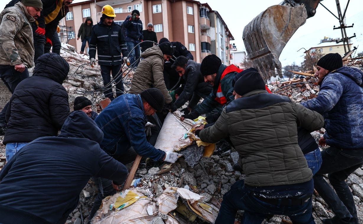 Balance de 7,200 muertos por el sismo en Turquía