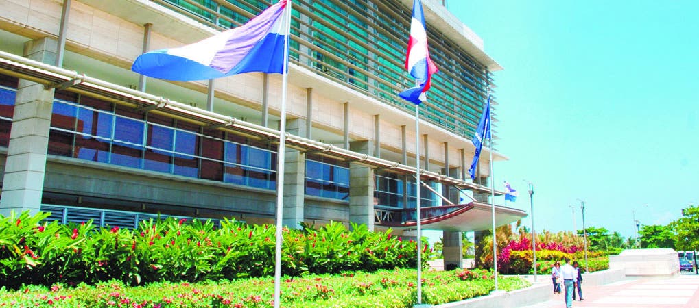 Ministerio Público logra devolución de cientos de millones de pesos