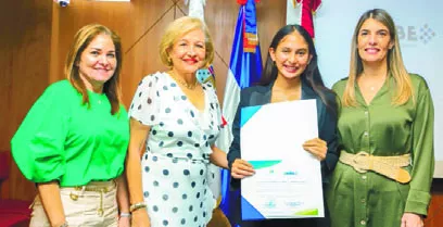 Los premios a la Oratoria Alejandro Farach Cruz