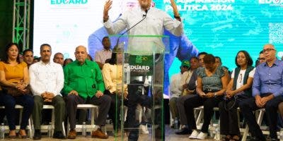 Diputado Eduard Espiritusanto anuncia aspiraciones a senador por La Romana