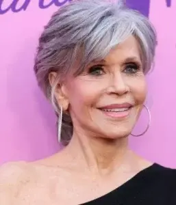 Jane Fonda será  dama de compañía