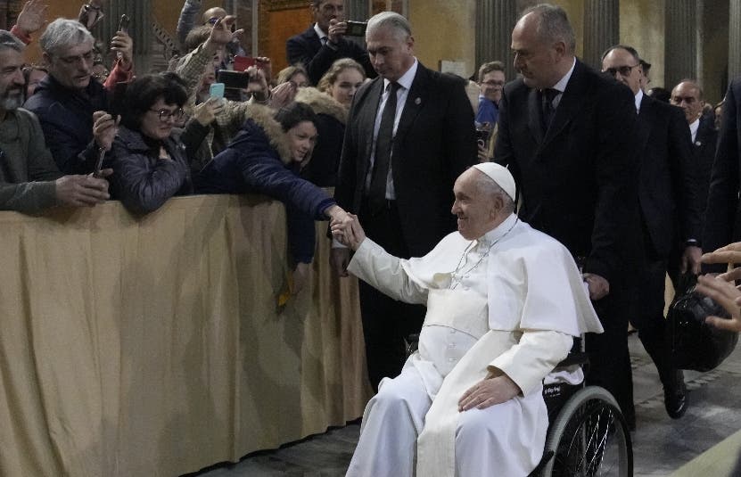El papa Francisco defiende los bienes de la Santa Sede