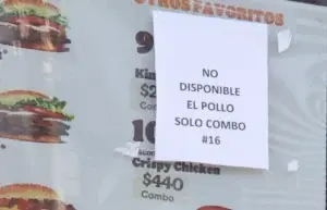 Restricciones al pollo de EE. UU.  pone en aprietos franquicias comida rápida