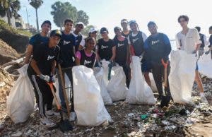 Colegio Ministerio Betel, promoción Luxia 23 y Juventud activa participan en jornada de limpieza