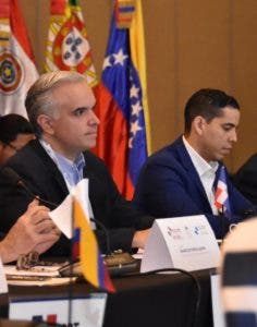 Gobierno propugna por alza salarial digna