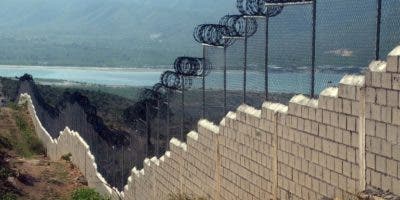 Arroceros piden el pago justo terrenos de muro fronterizo