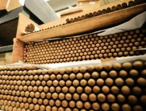 Importaciones de cigarros caen 15.25 % en el año 2022