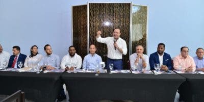 Abel Martínez acusa al Gobierno de comprar dirigentes del PLD