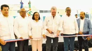 Luis Abinader inaugura ocho Comedores Económicos