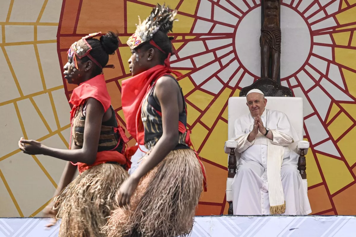 El papa en la República Democrática del Congo: “De sus manos puede llegar la paz