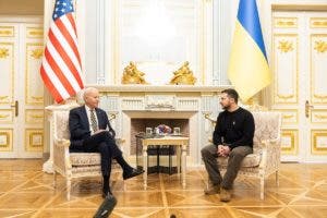 Biden realiza una visita sorpresa a Kiev y se reúne con Zelenski