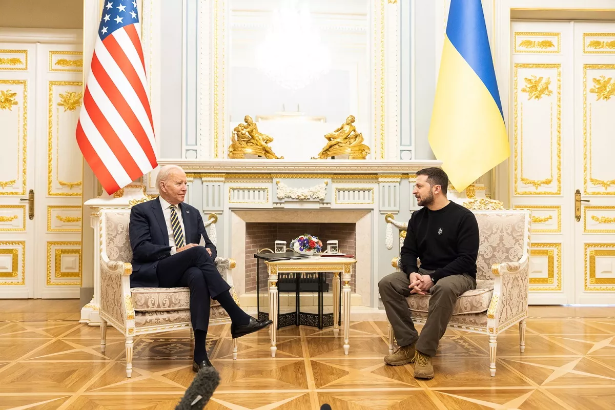 Biden realiza una visita sorpresa a Kiev y se reúne con Zelenski