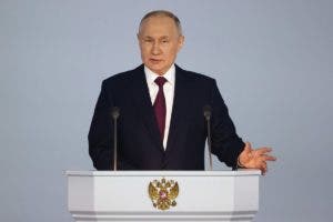 Putin anuncia un acuerdo para desplegar armas nucleares tácticas en ...