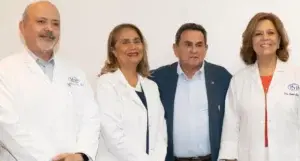 Fundador de Laboratorios Sesderma visita el Instituto Dermatológico