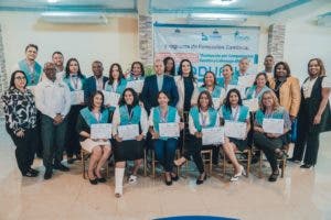 Clausuran diplomado de evaluación por competencias en Azua y San Pedro de Macorís