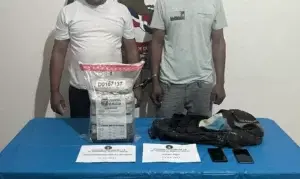 Apresan a dos hombres con seis paquetes de droga en La Altagracia