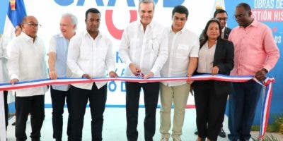Presidente Abinader inaugura la cañada saneada de Los Rieles en Pantoja