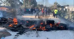 Protestan por terminación carretera Bayaguana-Guerra