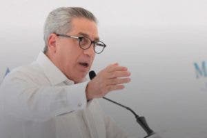 Fernando Hazoury valoró trabajo del gobierno bajo constante crisis internacional