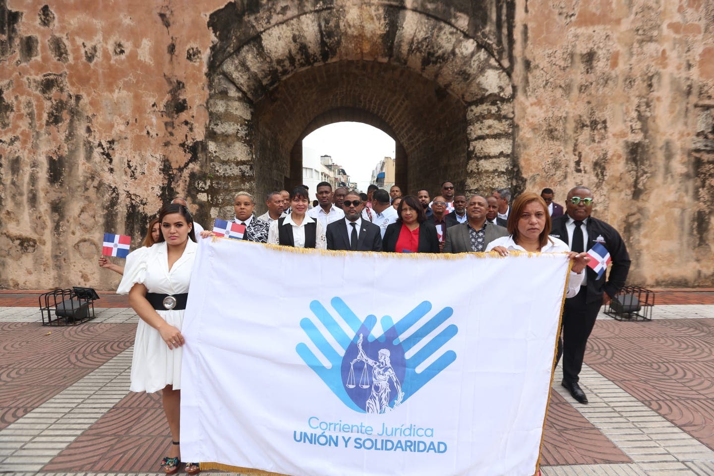 Corriente Jurídica Unión Y Solidaridad Honra a Padres de la Patria en Día del Abogado