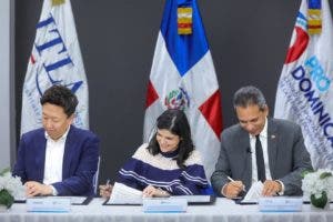 Samsung, ITLA y ProDominicana firman acuerdo para impulsar habilidades tecnológicas