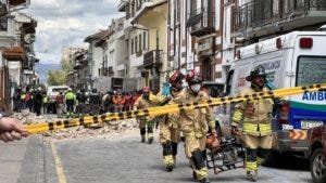 Asciende a 14 los muertos y 446 heridos por sismo de 6,5 en Ecuador