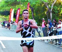 Santana gana el tradicional maratón  Carrefour 10K