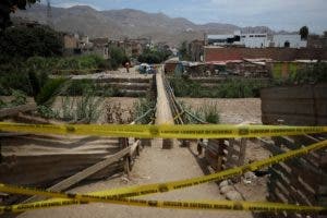 Fuerte lluvia en Perú causa el cierre de decenas de carreteras y 26 puertos