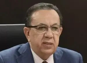 Héctor Valdez Albizu continuará como gobernador del Banco Central