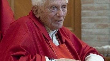 La muerte de Benedicto XVI y el futuro del pontificado de Francisco marcaron el 2023