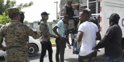 Migración saca de las calles a 354 haitianos