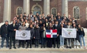 Equipo del New  Horizons participa en debate Harvard