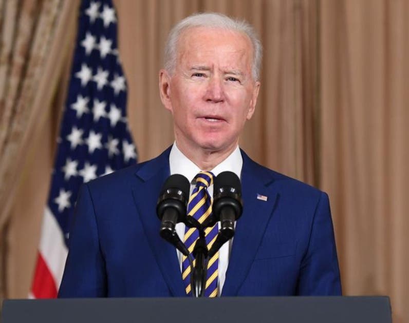Joe Biden busca restringir venta armas de fuego