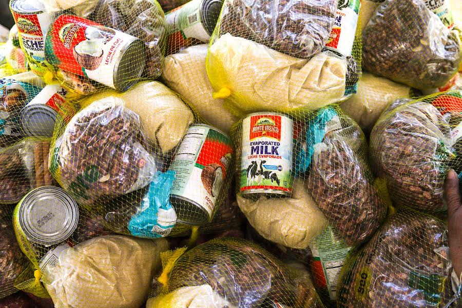 Inespre vende combos de habichuelas con dulce en Feria Agropecuaria