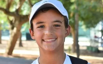 Guillermo Rodríguez  ganó a Noah Martínez  6-2, 7-5.