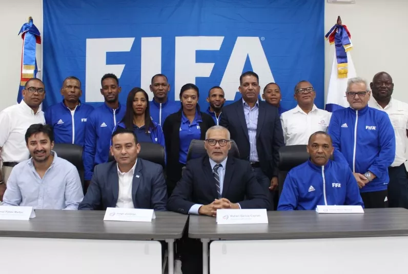 Academia Talento  Fútbol inicia con  apoyo de la FIFA