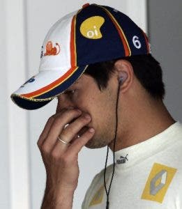 Nelson Piquet pagará millón dólares al piloto inglés  Lewis Hamilton