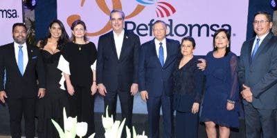 Refidomsa celebra 50 años de historia con una  cena gala
