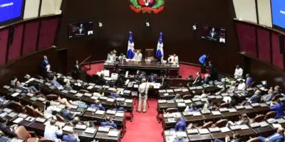 Diputados de la oposición abandonaron sesión en protesta por resolución de la JCE