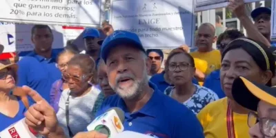 ADP marcha al Ministerio de Hacienda en demanda reivindicaciones de jubilados y pensionados