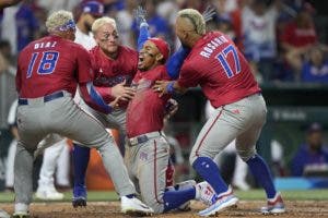 PR derrota 5-2 a Dominicana y los deja fuera del Clásico Mundial