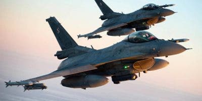 España no va a enviar ningún tipo de avión de combate a Ucrania; Polonia y Eslovaquia sí