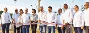 Luis Abinader inauguró ayer primera etapa saneamiento arroyo Gurabo