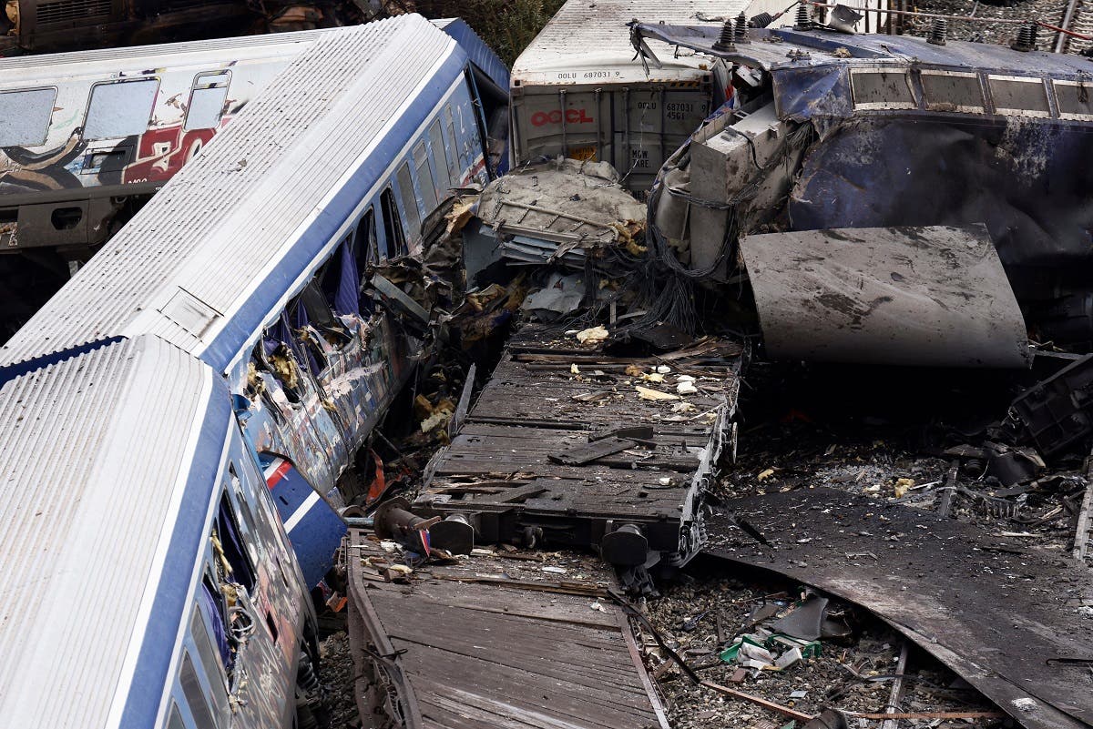 Grecia: 36 muertos y al menos 85 heridos en choque de trenes