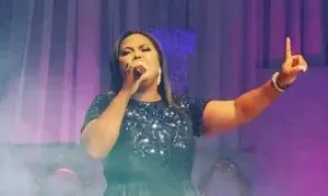 Raquel Amparo presentó  nueva canción “Háblame”