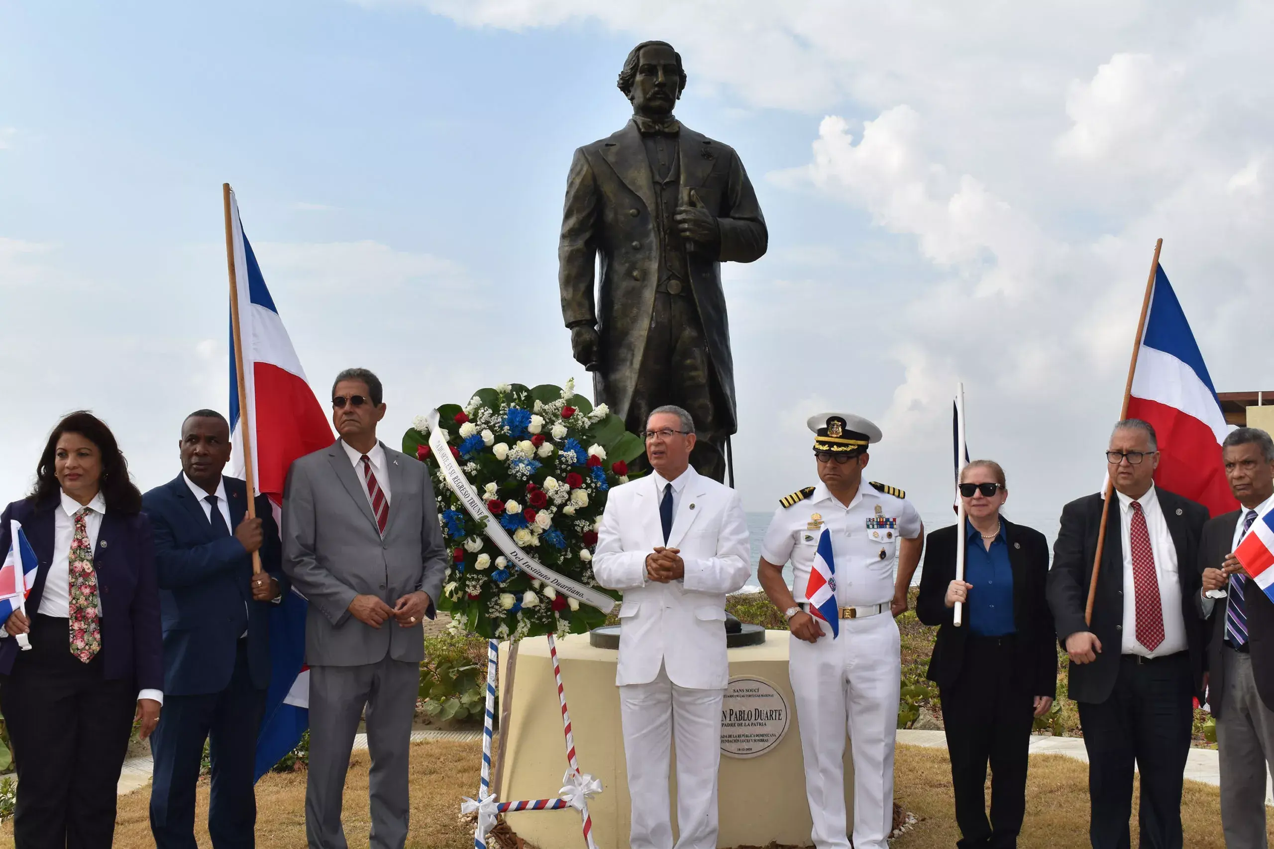 Duartianos conmemoran 179 aniversario del regreso del patricio tras Independencia Nacional